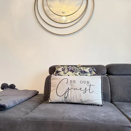 Leeds - 3 Bedrooms - 1bathroom - Parking - Wifi Leeds (West Yorkshire)